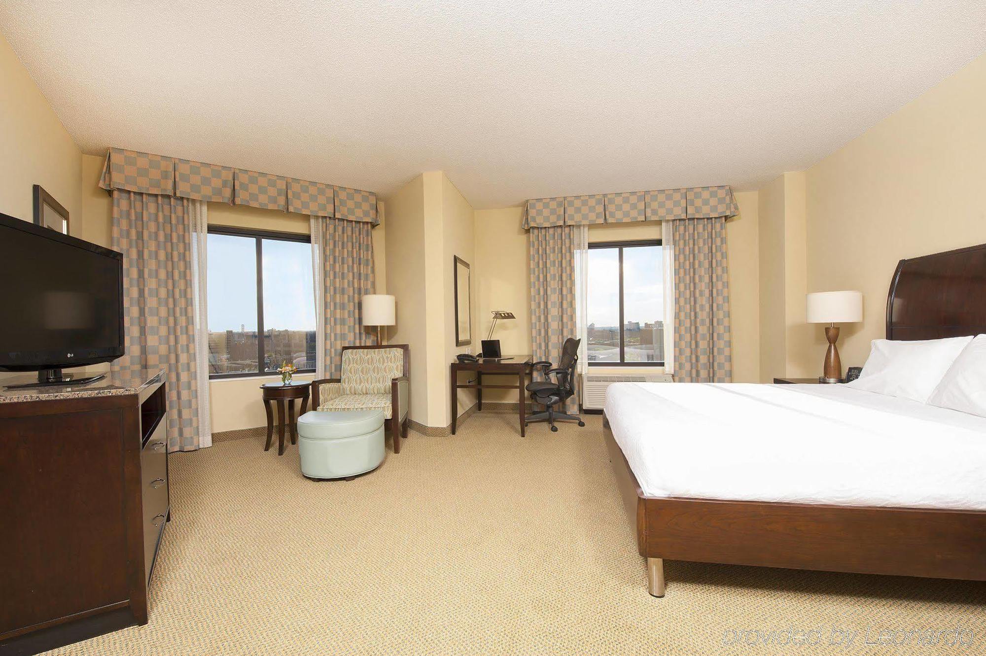 Hilton Garden Inn Minneapolis Downtown Exteriör bild